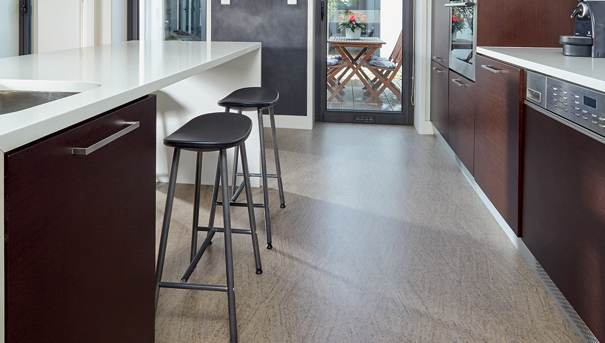 實木復(fù)合地板得高品牌打造寒冬暖窩家居? 5 實木復(fù)合地板得高品牌打造寒冬暖窩家居? 5