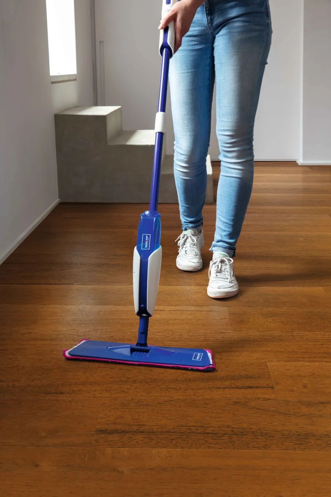 養(yǎng)護(hù)指南|年底煥新顏,給家里地板做個(gè)SPA image1 養(yǎng)護(hù)指南|年底煥新顏,給家里地板做個(gè)SPA image1